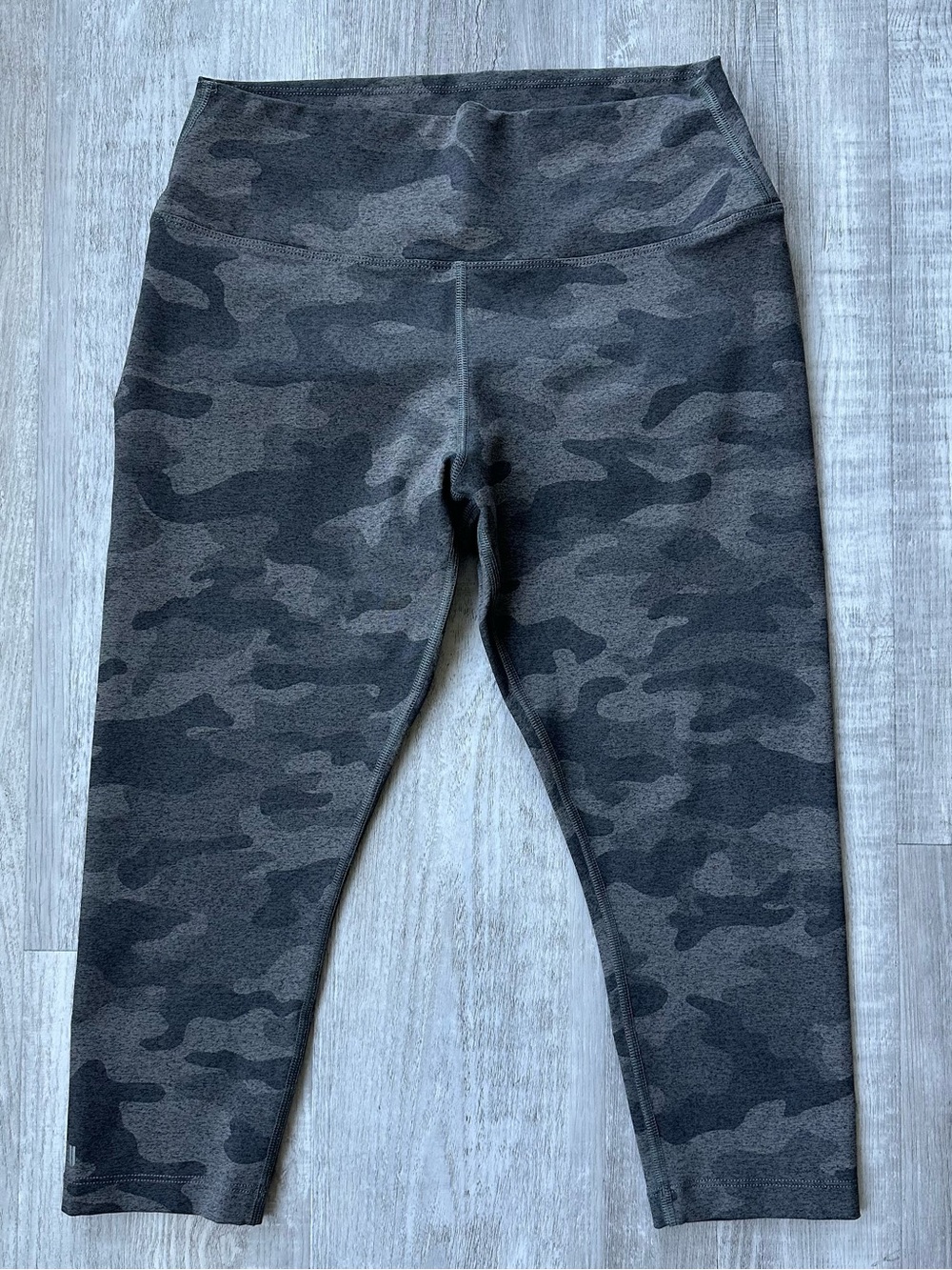 Nobull Gray Camo Crop Leggings Size L